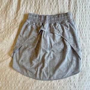 Hotty Hot High-Rise Skirt (long)